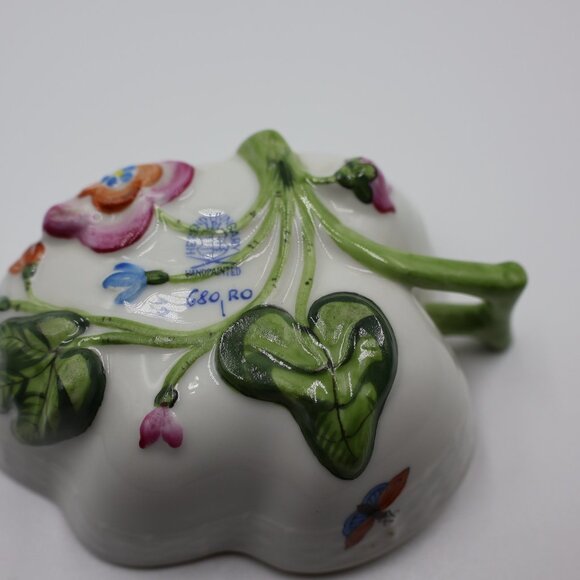 Herend Hand-Painted Small Dish or Bowl – Bird and Butterfly – Unique - Picture 6 of 8